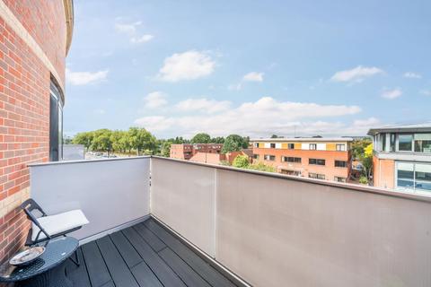 2 bedroom flat for sale, Slough,  Berkshire,  SL1