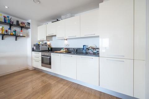 2 bedroom flat for sale, Slough Berkshire,  SL2,  SL2