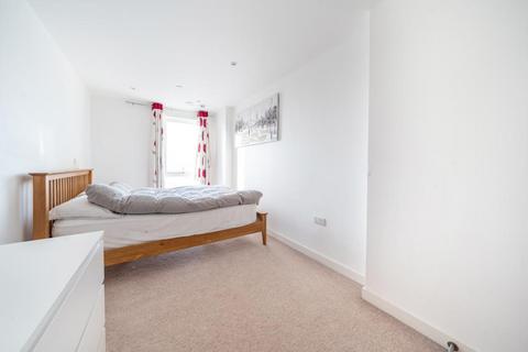 2 bedroom flat for sale, Slough Berkshire,  SL2,  SL2