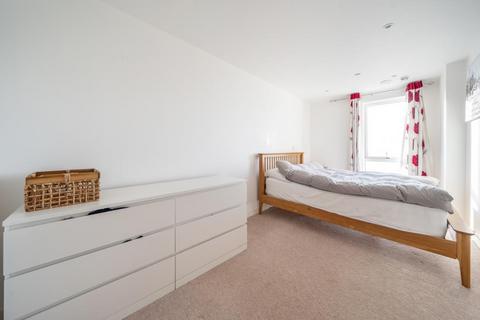 2 bedroom flat for sale, Slough Berkshire,  SL2,  SL2