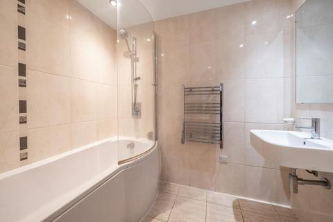 2 bedroom flat for sale, Slough Berkshire,  SL2,  SL2