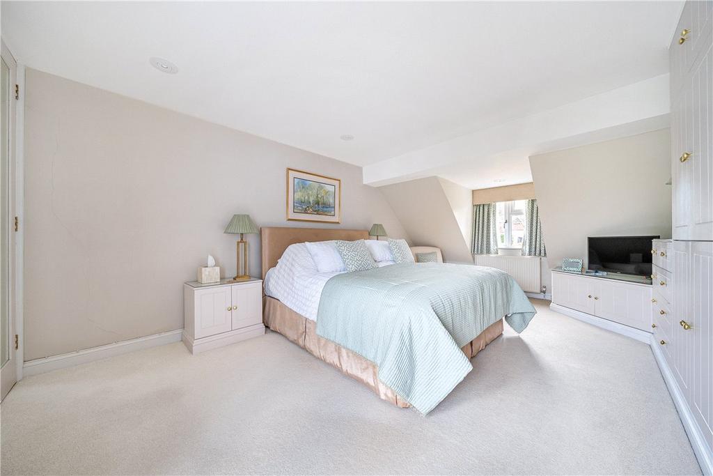 Main Bedroom