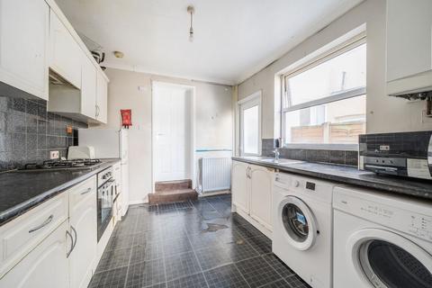 5 bedroom terraced house for sale, Clarence Road, Grays RM17