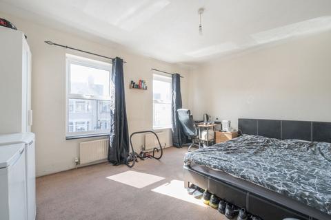 5 bedroom terraced house for sale, Clarence Road, Grays RM17