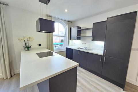 1 bedroom flat to rent, Globe Court, Stone, ST15 8JG