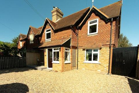 4 bedroom semi-detached house to rent, Jubilee Road, Deal CT14