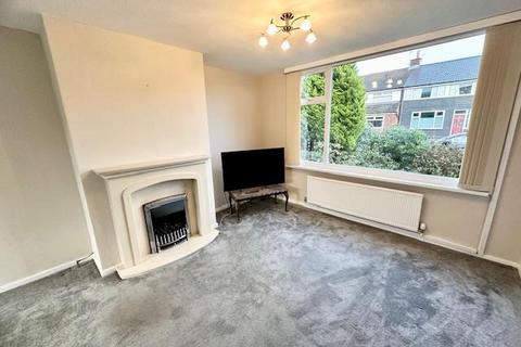 3 bedroom semi-detached house to rent, Astral Avenue, Halifax