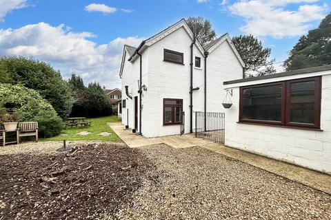 4 bedroom detached house for sale, Roman Road, Dibden Purlieu, SO45