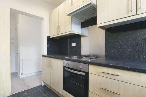 3 bedroom flat for sale, 11 Millgate, Winchburgh, West Lothian, EH52 6TZ