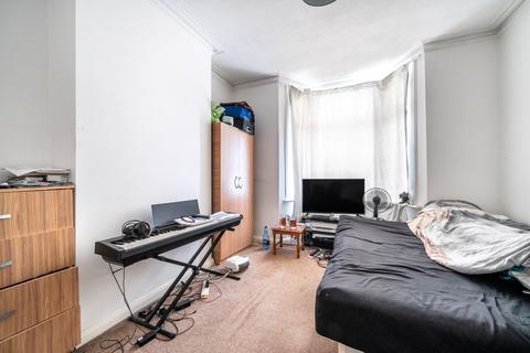 5 bedroom terraced house for sale, Richmond Road, Grays RM17