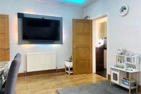 112 Repton Avenue, Oldham, OL8 4JD