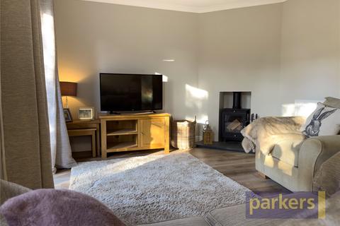 4 Floreys Close, Hailey, Witney, OX29 9UG
