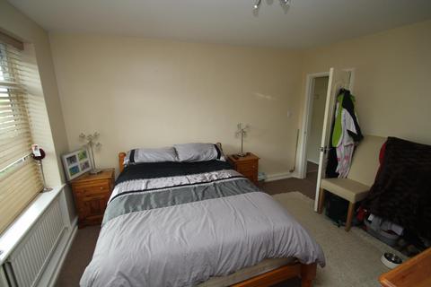 1 bedroom flat to rent, Croft Park, Menston, Ilkley, West Yorkshire, UK, LS29