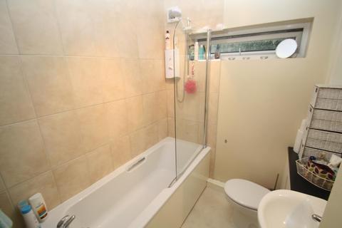 1 bedroom flat to rent, Croft Park, Menston, Ilkley, West Yorkshire, UK, LS29