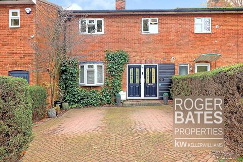 3 bedroom terraced house for sale, Pattiswick Square, Basildon, Essex SS14