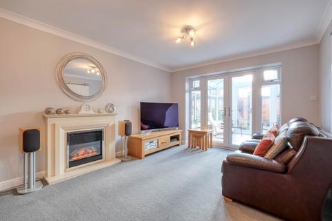 12a Burman Close, Shirley, Solihull, B90 2DR