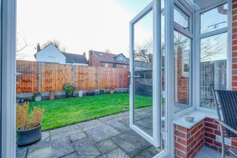 12a Burman Close, Shirley, Solihull, B90 2DR