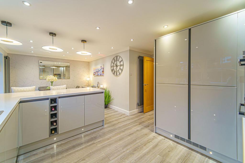 Kitchen dining room