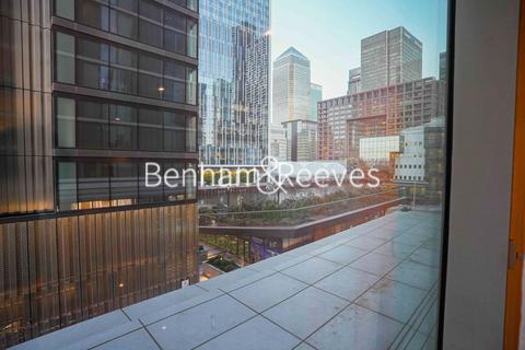 1 bedroom apartment to rent, Landmark West Tower, 22 Marsh Wall E14