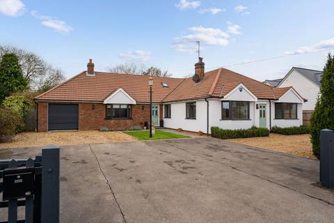 5 bedroom chalet for sale, Old Mead Road, Henham