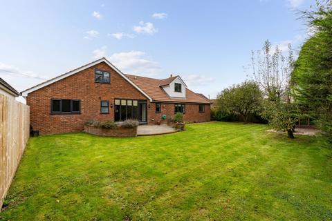 undefined, Old Mead Road, Henham