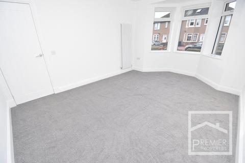 2 bedroom flat for sale, Earnock Avenue, Motherwell