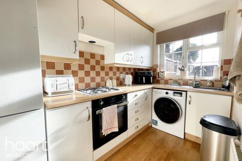 2 bedroom terraced house for sale, Redwing Drive, Wisbech