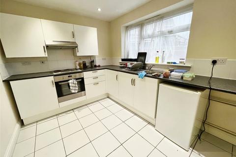 4 bedroom end of terrace house to rent, Hanover Place, Kent CT2