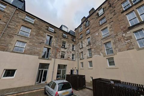 2 bedroom flat to rent, Hermand Crescent, Slateford, Edinburgh, EH11