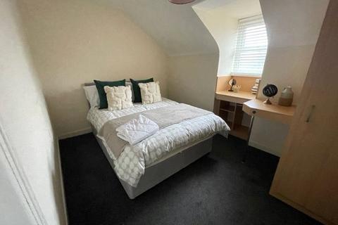 2 bedroom flat to rent, Westridge Road, Hampshire SO17