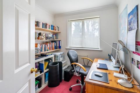 5 Beaufort Close, York, YO10 3LS