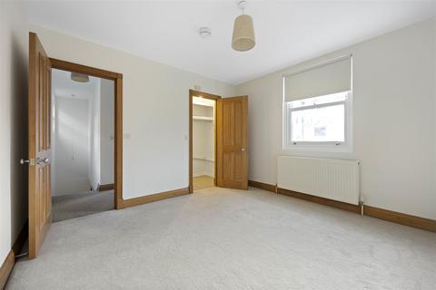 2 bedroom flat to rent, Hillfield Road, West Hampstead NW6