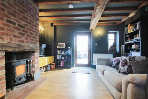 1 bedroom barn conversion to rent, Clun