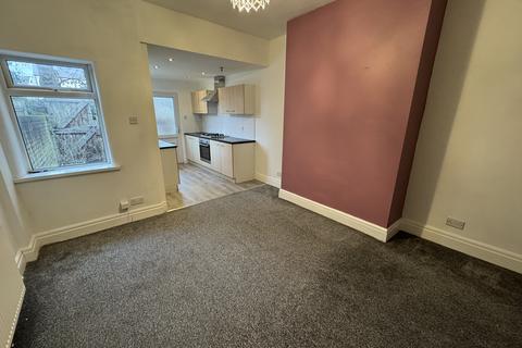 2 bedroom terraced house to rent, Newcastle Avenue, Blackpool FY3