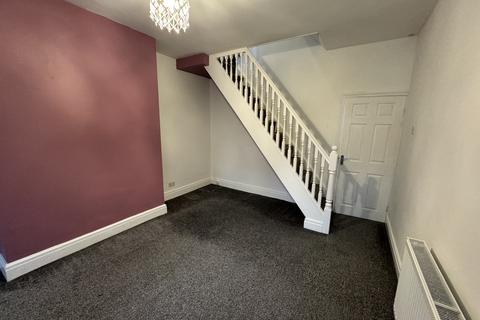 2 bedroom terraced house to rent, Newcastle Avenue, Blackpool FY3