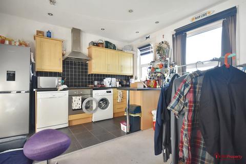 2 bedroom flat for sale, South Grove, Tunbridge Wells