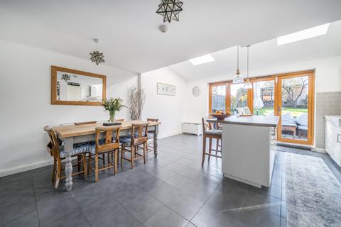 4 bedroom end of terrace house for sale, Turners Mead, Godalming GU8