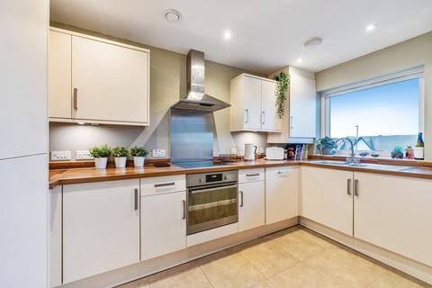 2 bedroom apartment for sale, London Road, Bracknell RG42