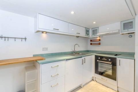 Studio for sale, Endymion Road, Finsbury Park, London, N4