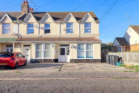 2 bedroom apartment for sale, Clacton on Sea CO15