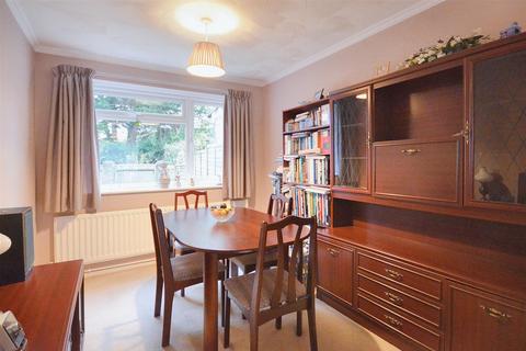 3 bedroom terraced house for sale, Barnes Close, Sturminster Newton