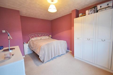 3 bedroom terraced house for sale, Barnes Close, Sturminster Newton