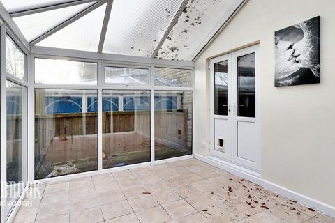 6 Edge Close, Sheffield, S6 1ER