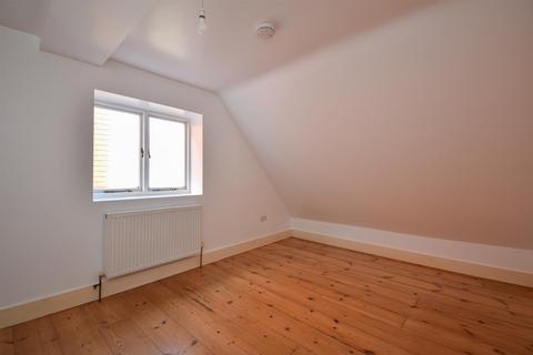 2 bedroom maisonette to rent, Burdett Place, Hastings TN34