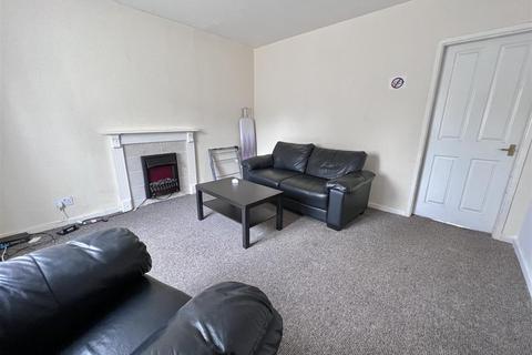 3 bedroom semi-detached house to rent, Charter Avenue, Canley, Coventry