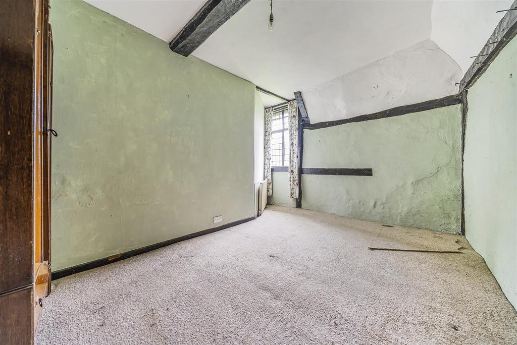 14 Bedroom No.1.jpg