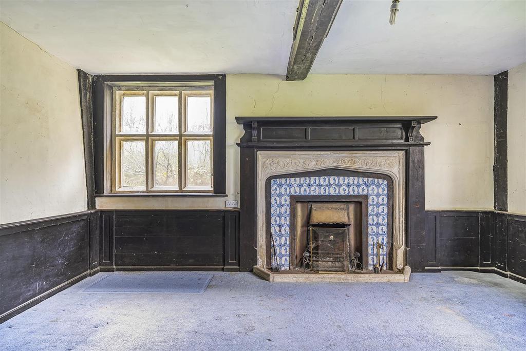 09 Living Room 2.jpg