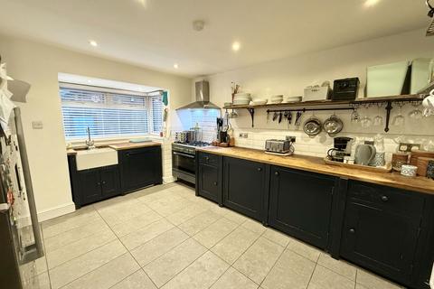 3 bedroom detached house for sale, Burley Close, Shirley