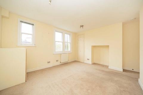 3 bedroom flat for sale, Castellain Road, Maida Vale W9