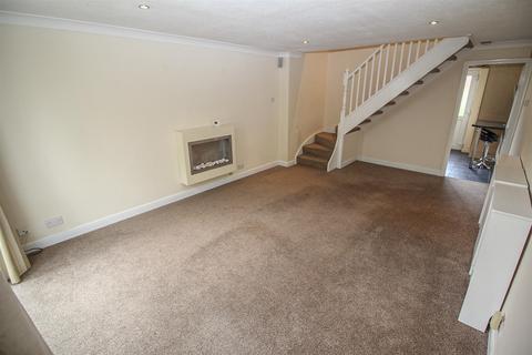 2 bedroom terraced house to rent, Launceston Close, Kingston Park, Newcastle Upon Tyne